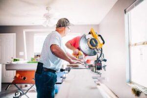 investissement immobilier : faire des travaux ou non ?