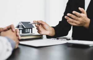 Quel préavis pour un bail meublé ?