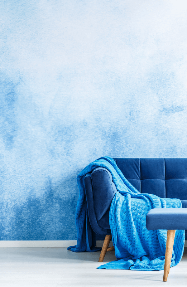 Salon bleu nuage dans location meuble