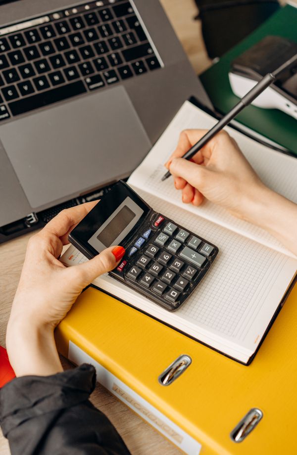 calculatrice carnet ordinateur administratif